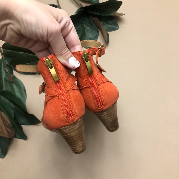 🏷SOLD Franco Sarto NWOT Orange Suede Danissa Ankle Buckle Wedge Sandal 9.5 - Picture 10 of 12